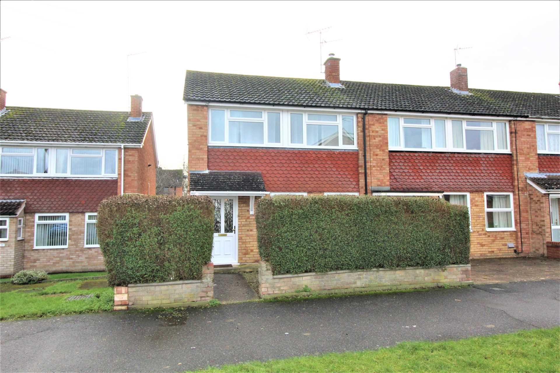 3 bed end terrace house to rent in Stratton Green, Aylesbury HP21 Zoopla