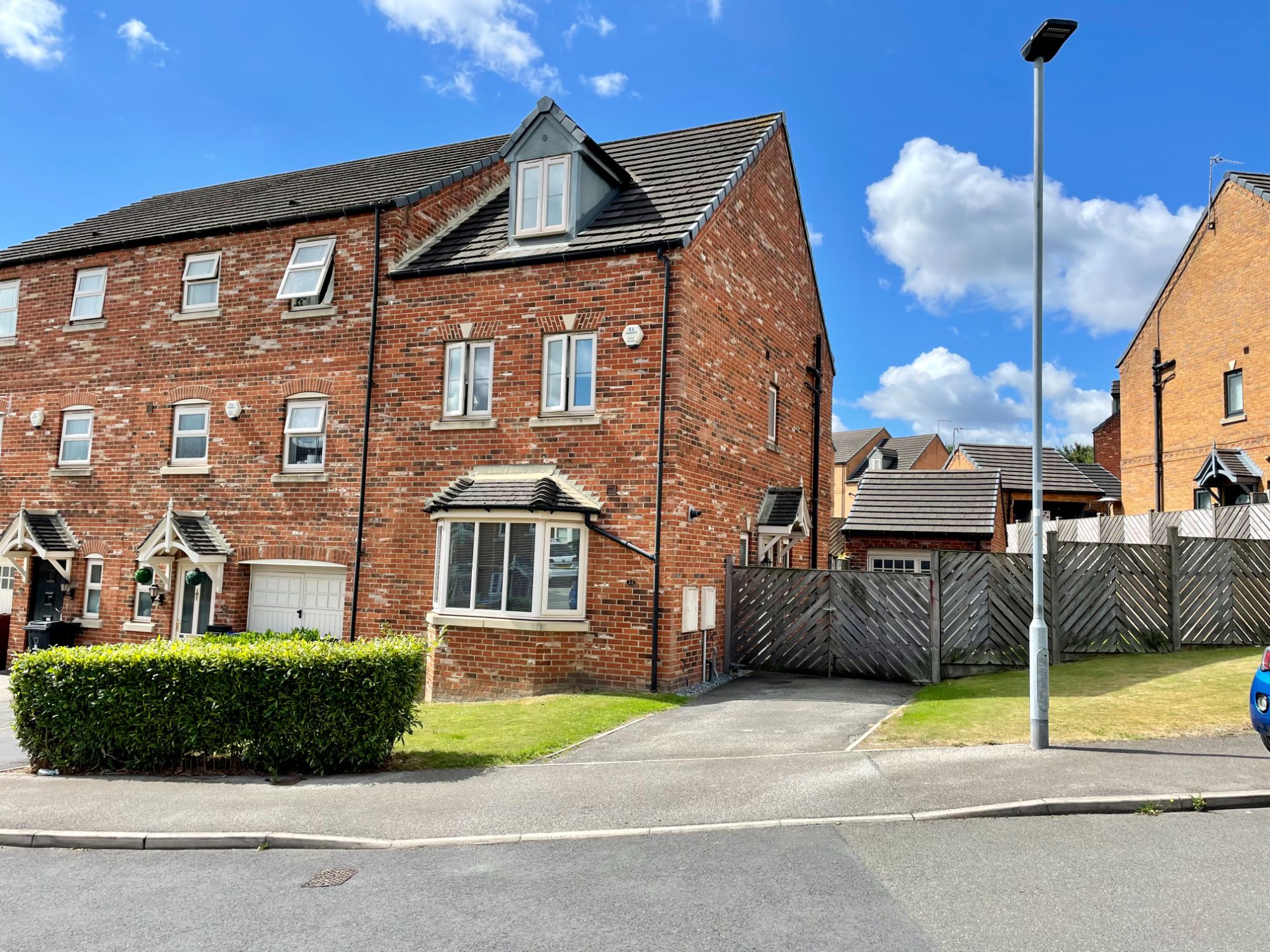 4 bed town house for sale in West Green Avenue, Barnsley S71 Zoopla