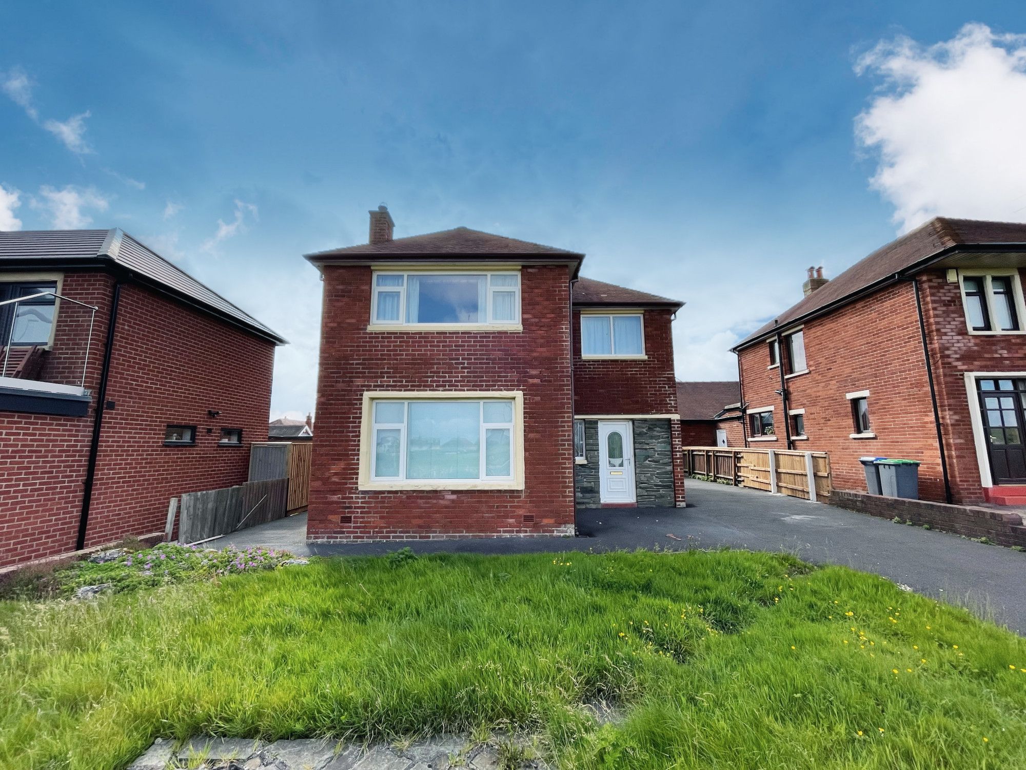 3 bed detached house for sale in Queens Promenade, Cleveleys FY5 Zoopla