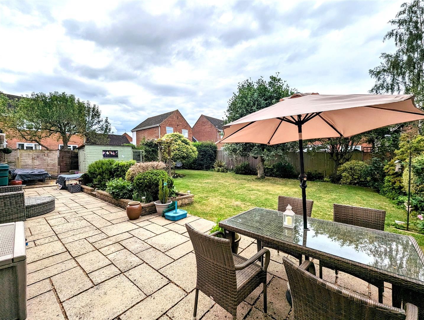 4 bed detached house for sale in Oakridge, Highnam, Gloucester GL2 Zoopla