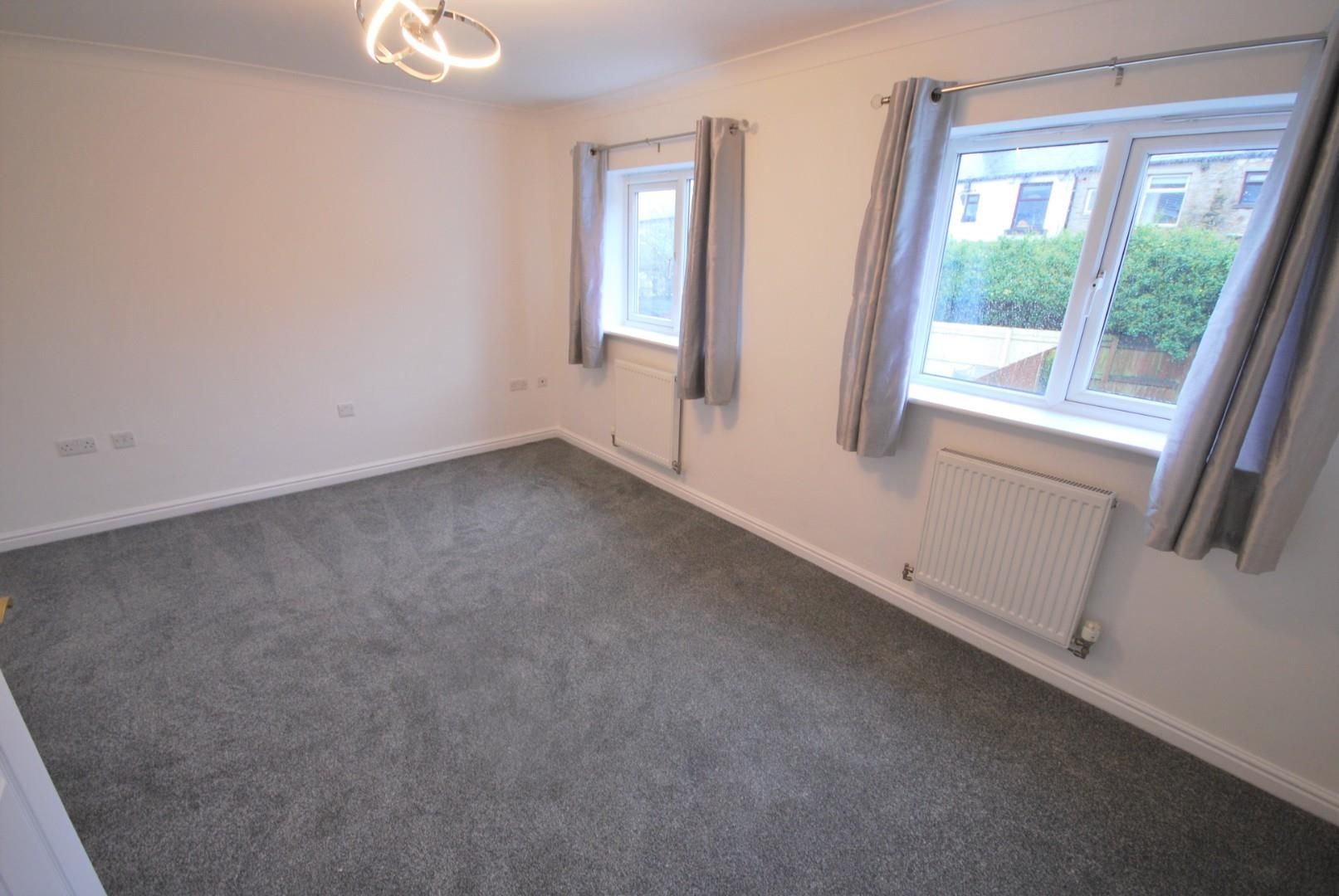 4 bed town house to rent in Engel Close, Ramsbottom, Bury BL0 Zoopla