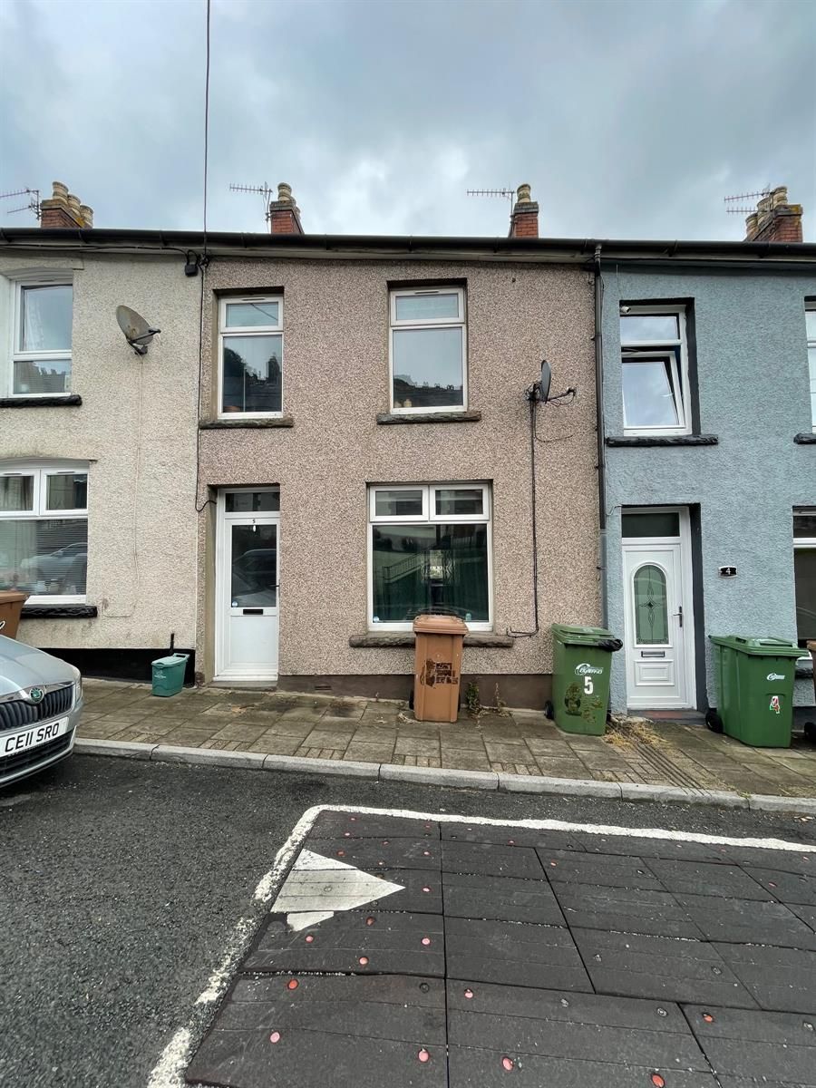 2 bed terraced house for sale in Wellington Terrace, Brithdir, New