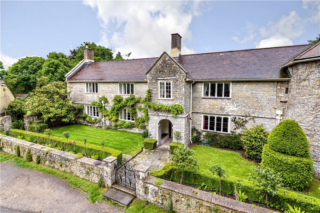 4 bed semidetached house for sale in Weycroft, Axminster, Devon EX13