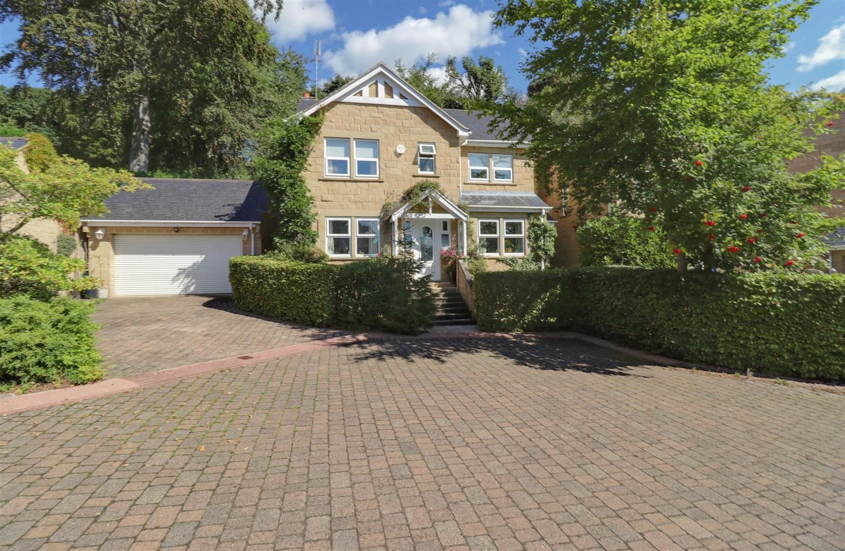 Property for sale in Newlay Wood Rise, Horsforth, Leeds LS18 Zoopla