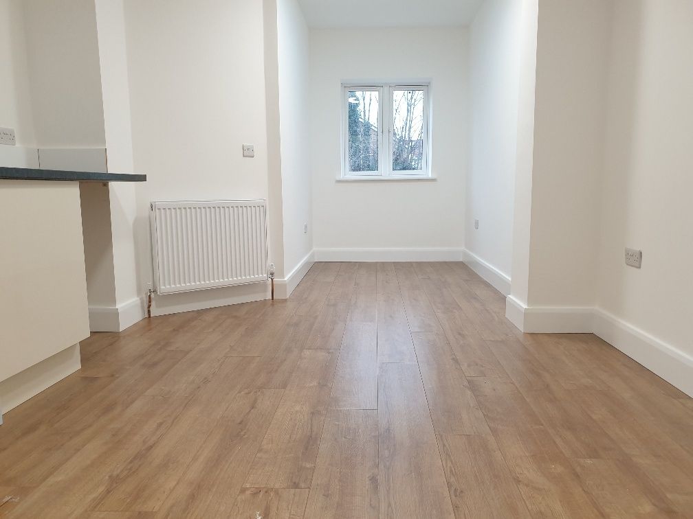 Room to rent in Chichester Road, London N9 Zoopla