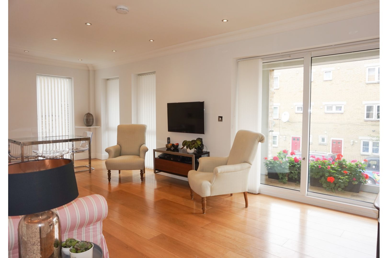 24A Wanless Road Herne Hl SE24  