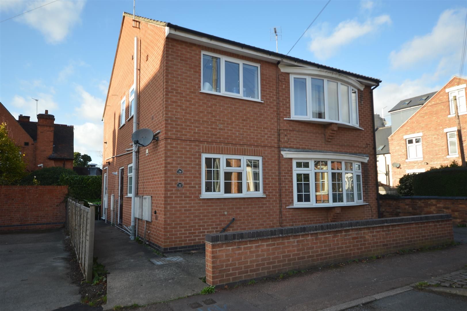 2 bed flat to rent in Lady Bay Road, Lady Bay, West Bridgford