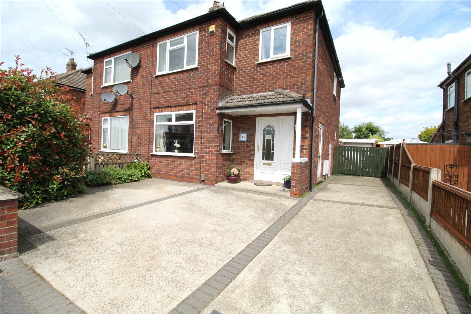 1 bed flat for sale in Staindale Road, Scunthorpe, North Lincolnshire