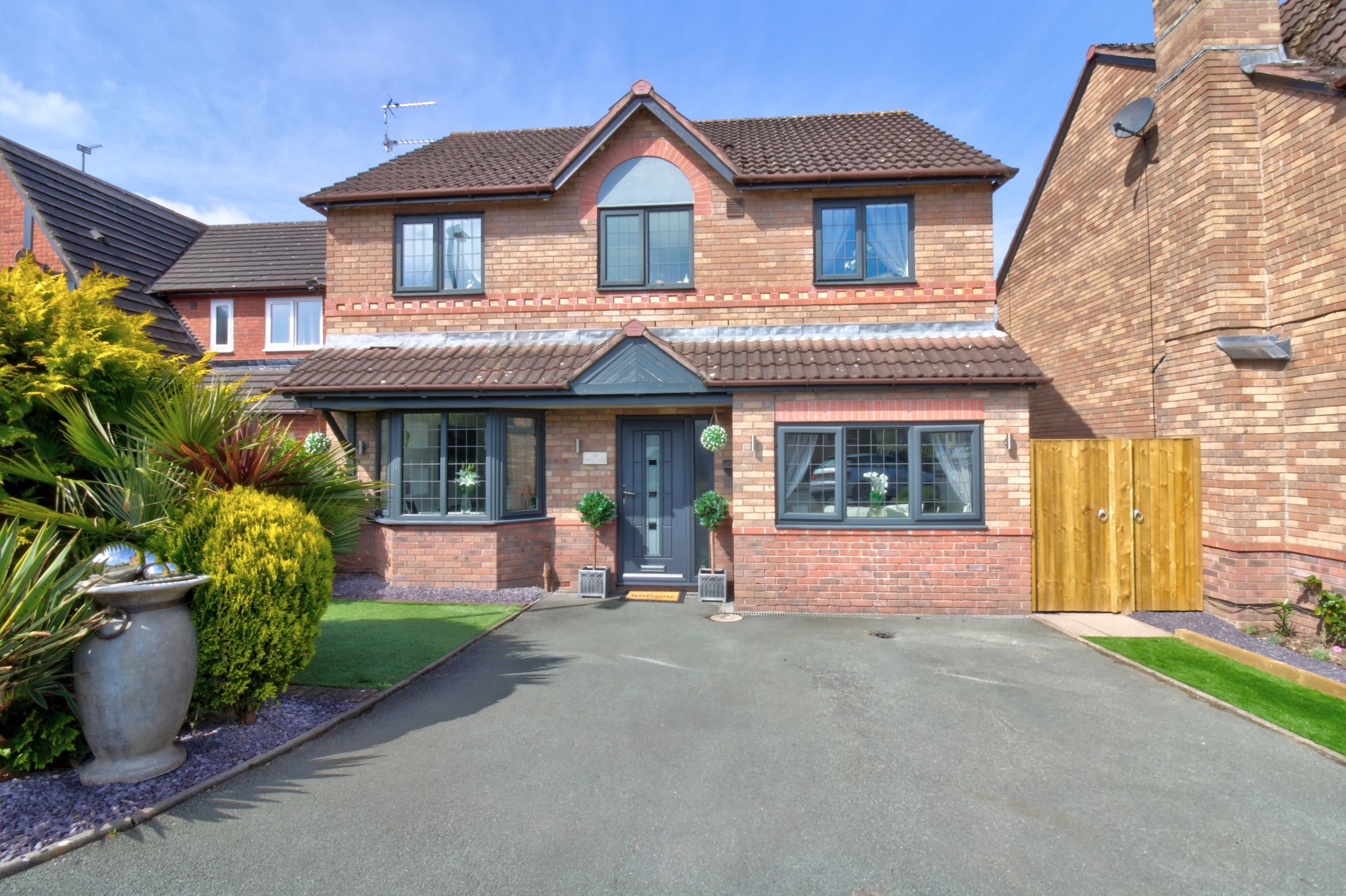Dexter Way, Middlewich CW10  
