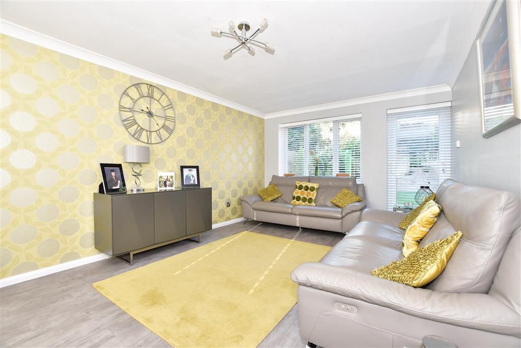 4 bed detached house for sale in Tilmans Mead, Farningham, Kent DA4