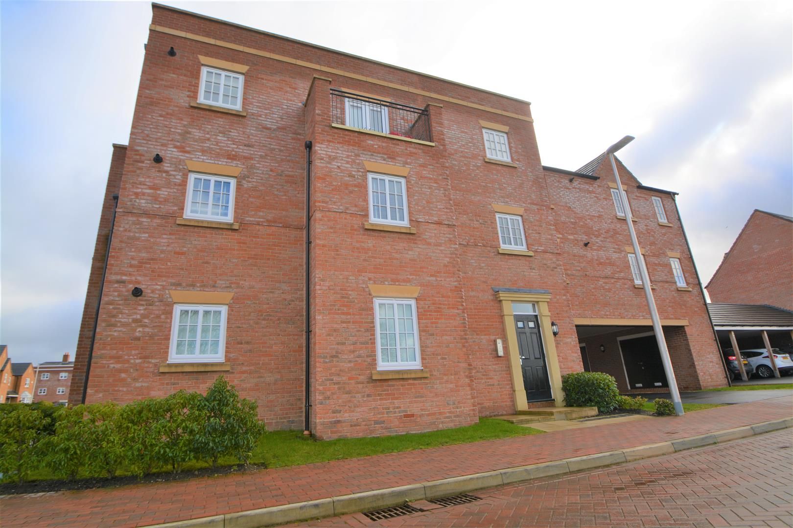 2 bed flat to rent in Biggleswade Drive, Sandymoor, Runcorn WA7 Zoopla