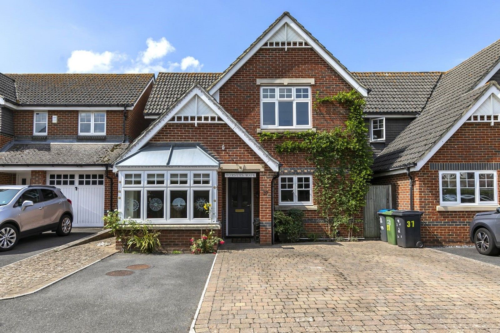 3 bed detached house for sale in Woodall Close, Chessington, Surrey