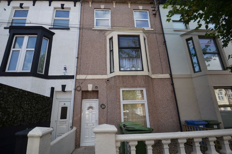 1 bed flat for sale in Alma Road, Sheerness ME12 Zoopla