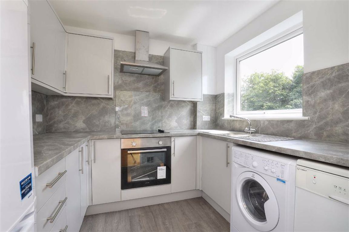 14, Thornsett Court, Sharrow S11  