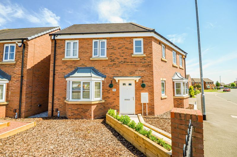 94 Whinmoor Way, Leeds LS14  