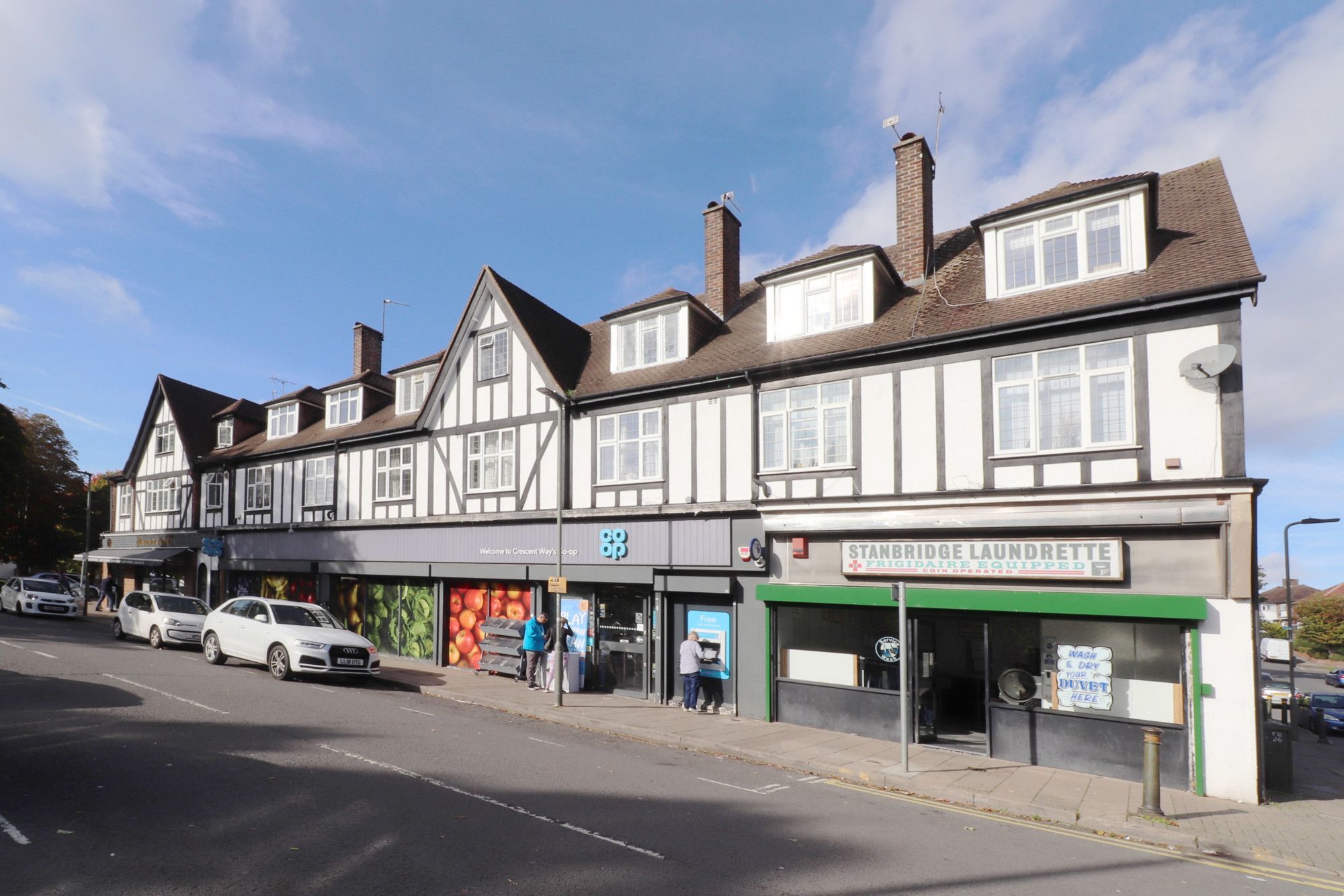 2 bed flat for sale in Crescent Way, Farnborough, Orpington BR6 Zoopla