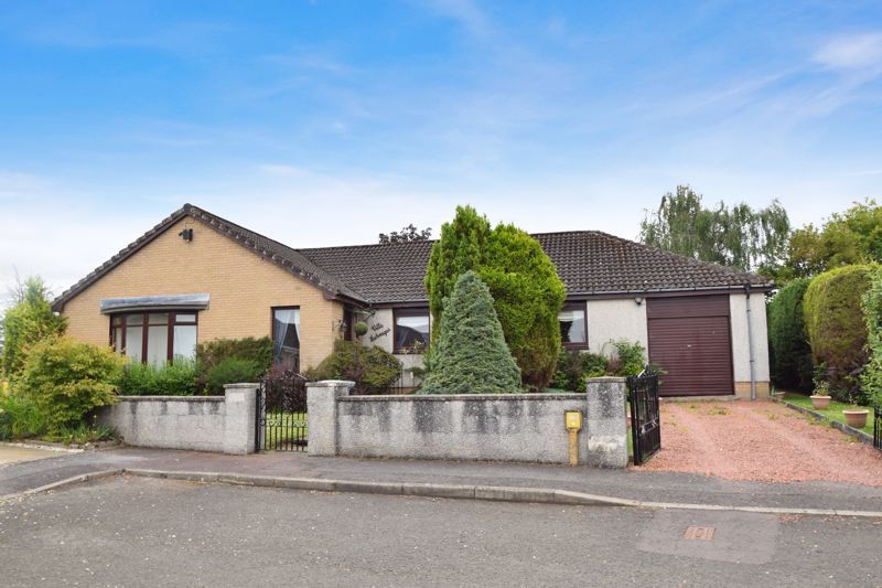 3 bed detached bungalow for sale in Castlehill Court, Symington, Biggar