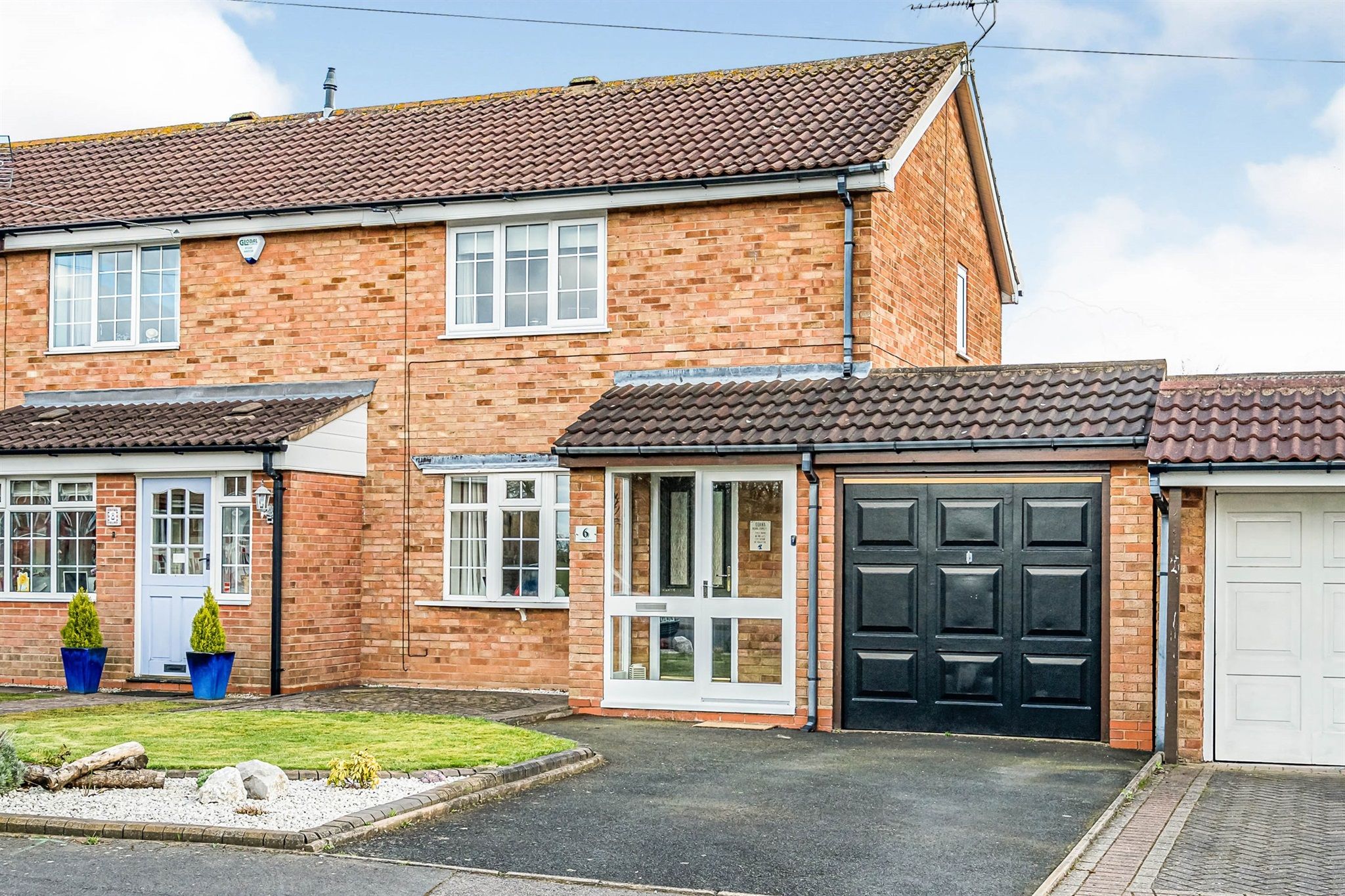 2 bed end terrace house for sale in Aldgate Drive, Withymoor Village