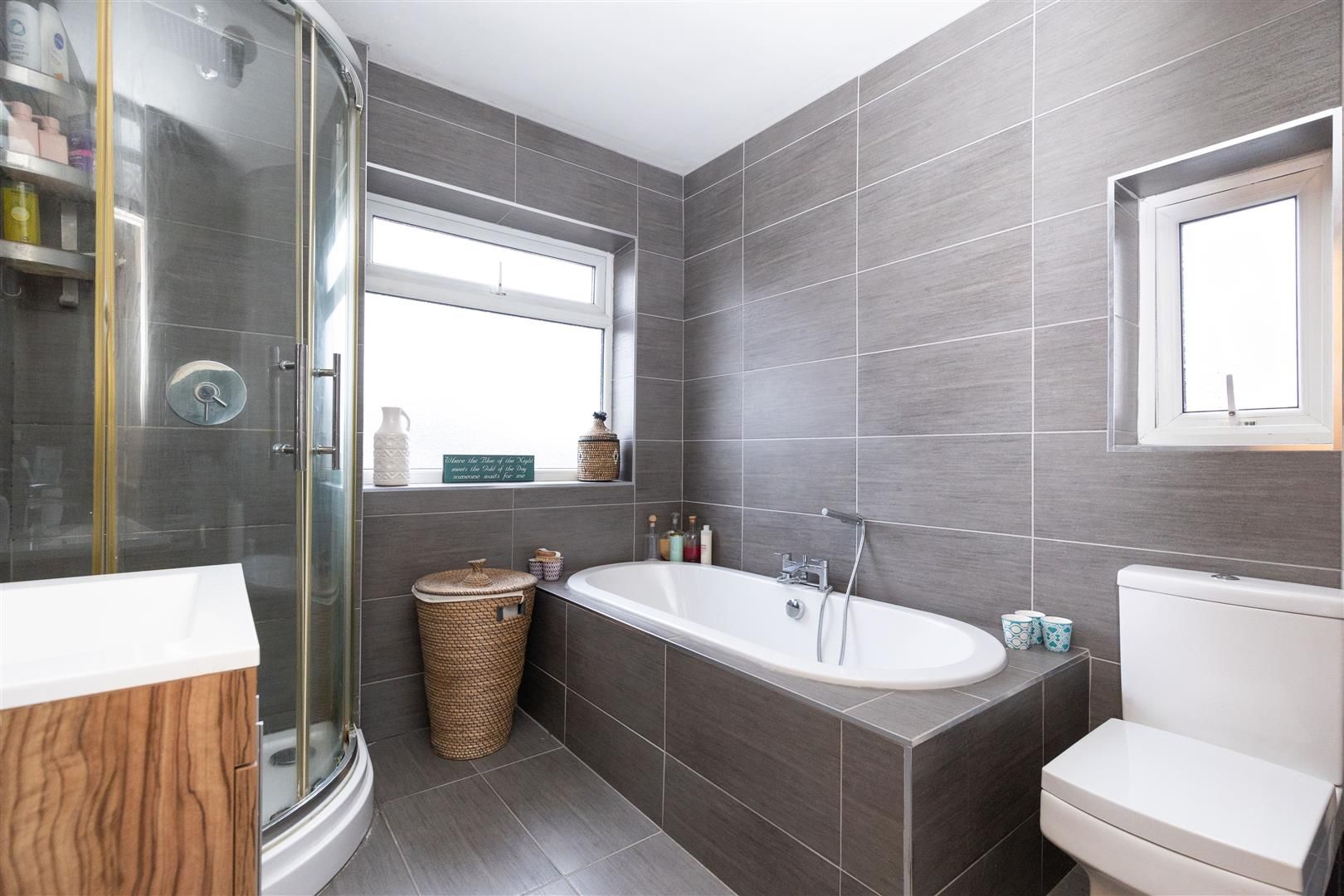 4 bed semidetached house for sale in Lowther Grove, Garforth, Leeds LS25 Zoopla