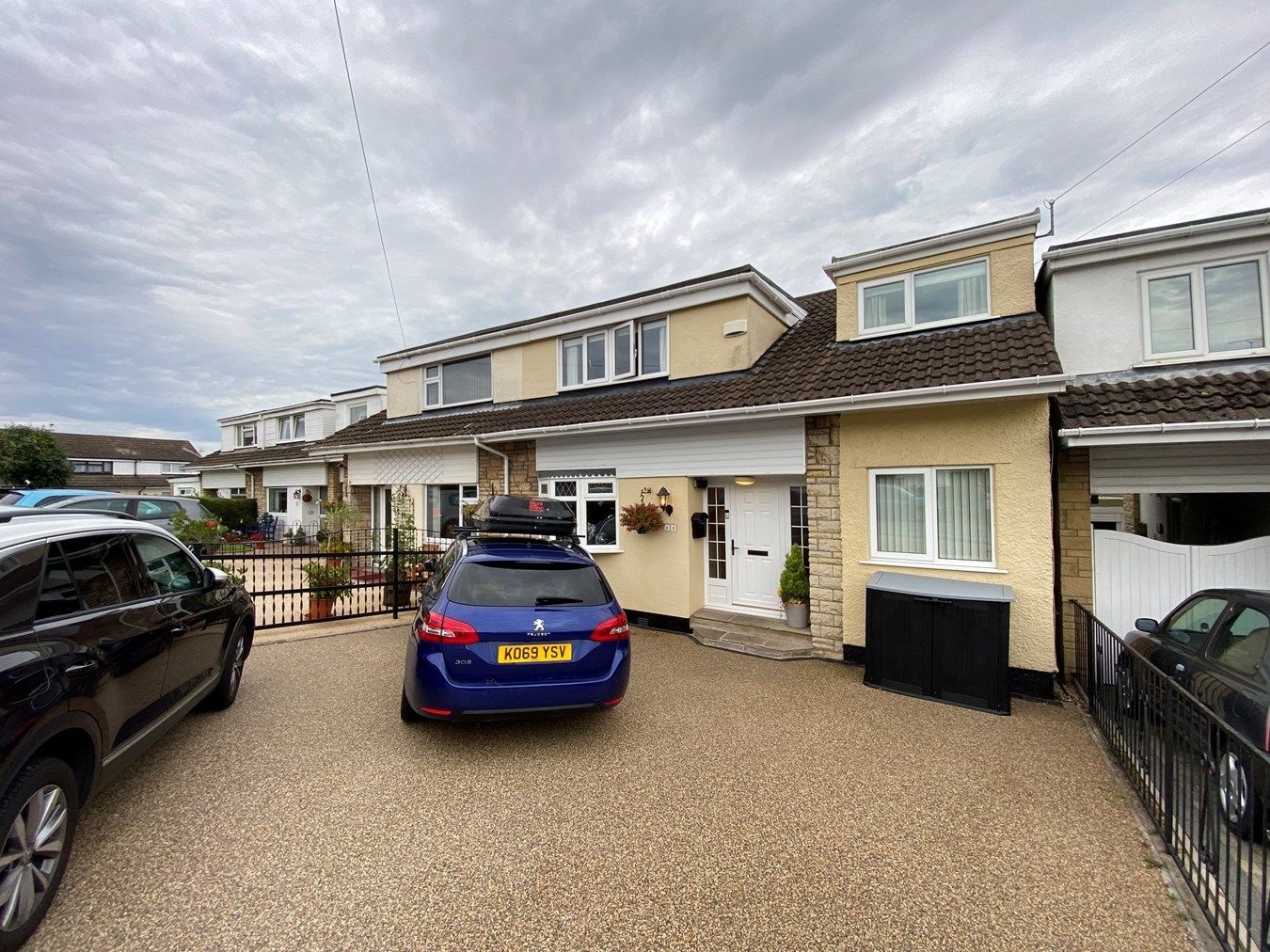 4 bed semidetached house for sale in Eastfield Way, Caerleon, Newport