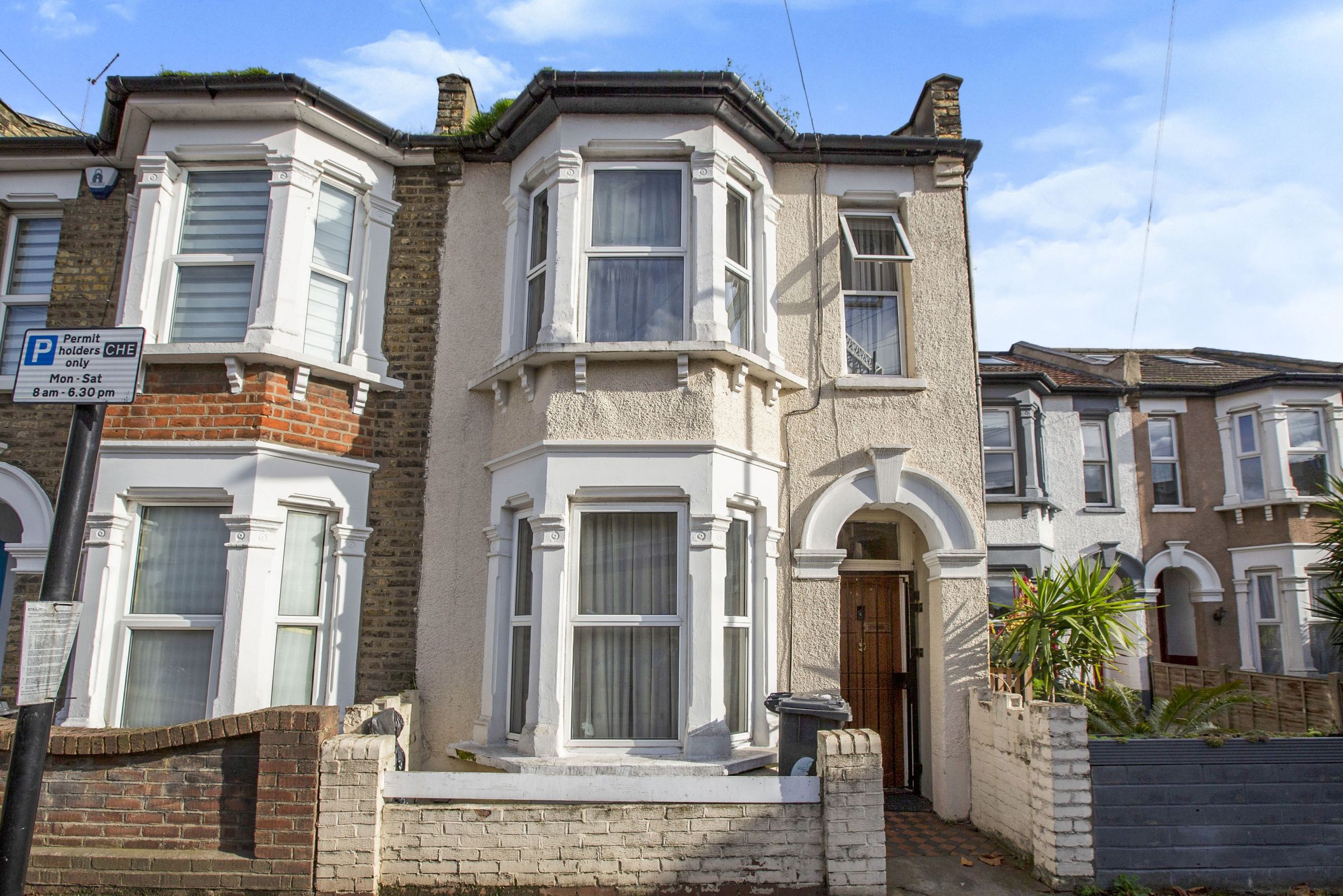 3 bed terraced house for sale in Courtenay Road, London E11 Zoopla
