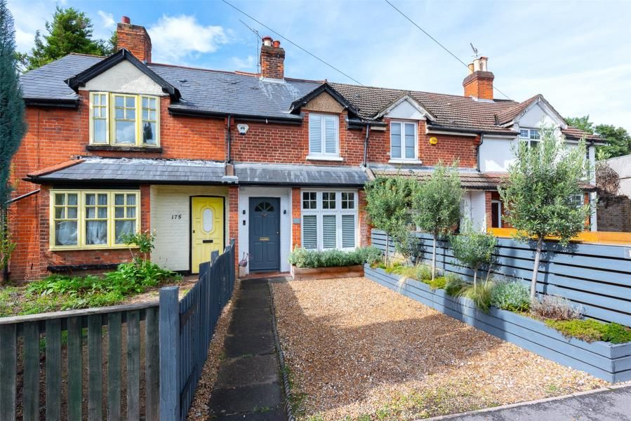 2 bed property to rent in Goldsworth Road, Woking GU21 Zoopla