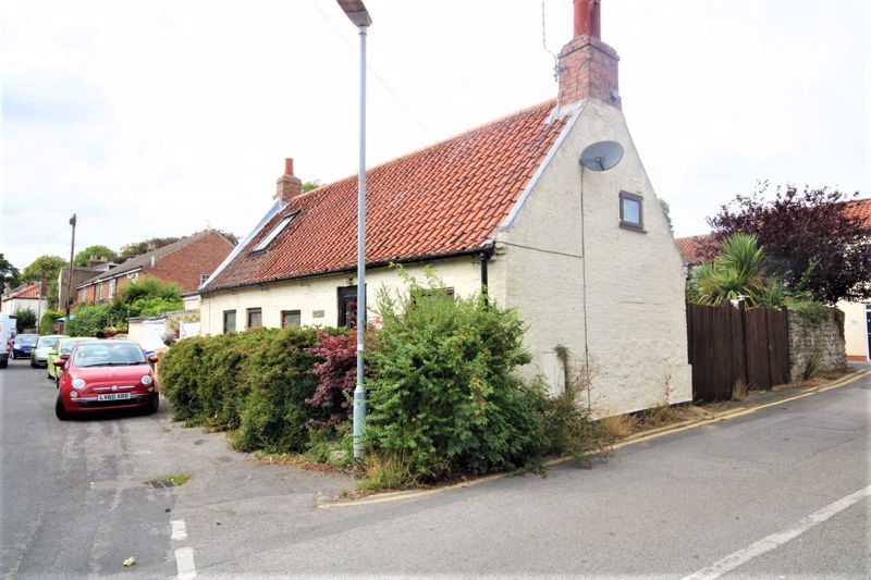 2 bed property for sale in Quaker Cottage, Back Westgate, Hornsea HU18