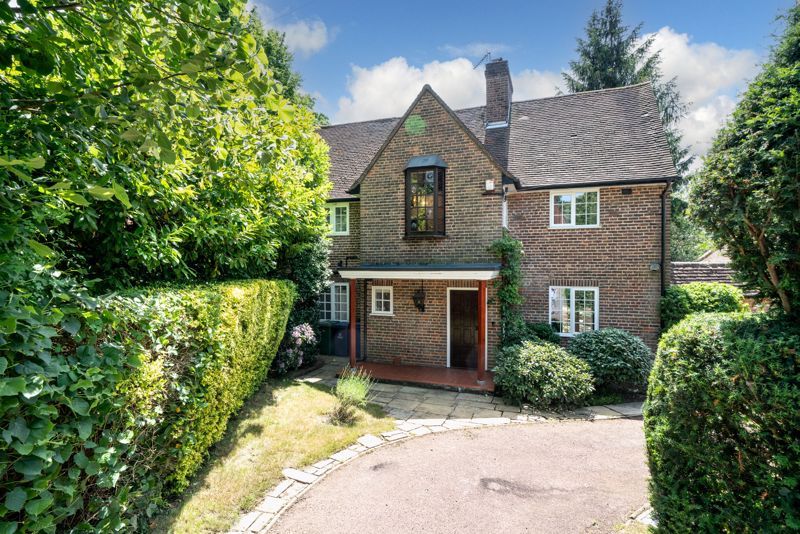 5 bed detached house for sale in Hillside Road, Pinner HA5 Zoopla