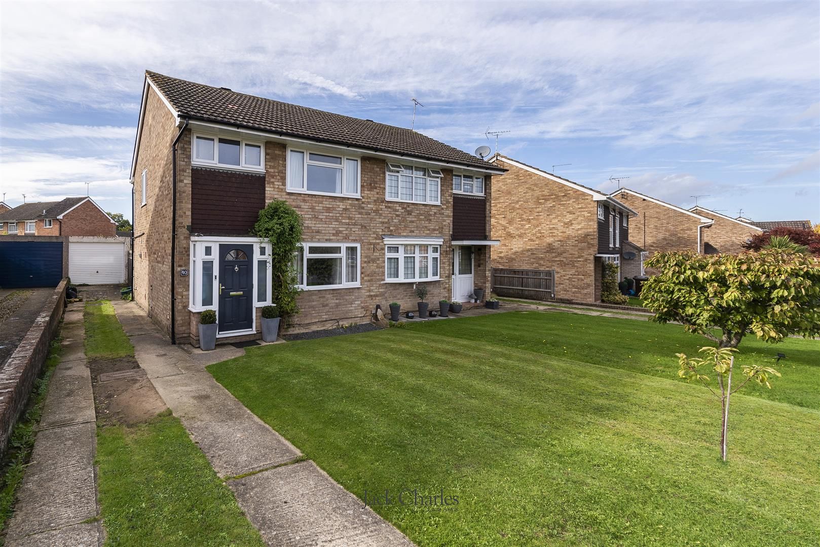 3 bed semidetached house for sale in Molescroft Way, Tonbridge TN9