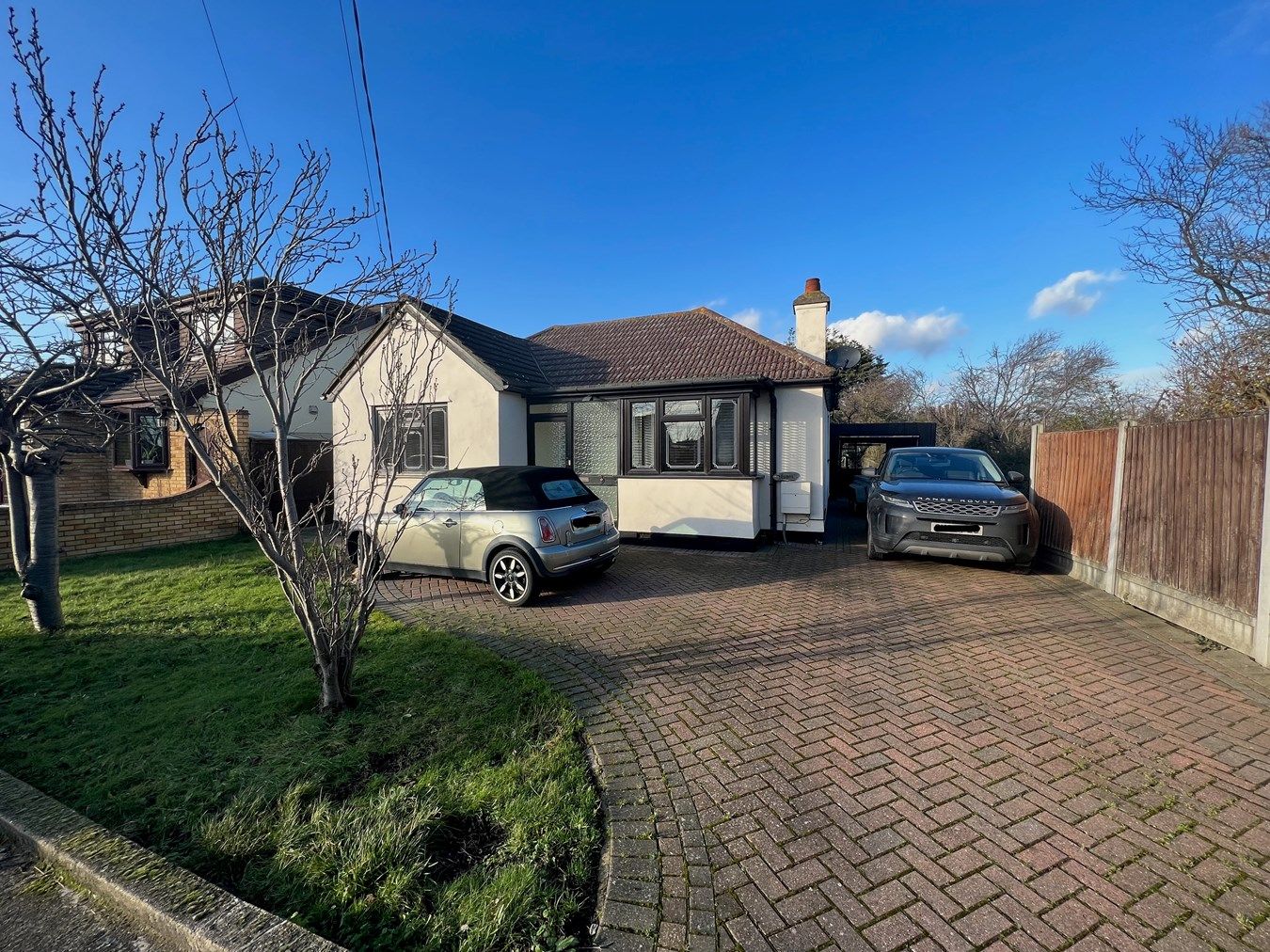 2 bed detached bungalow to rent in Parkgate Road, Corringham, Stanford