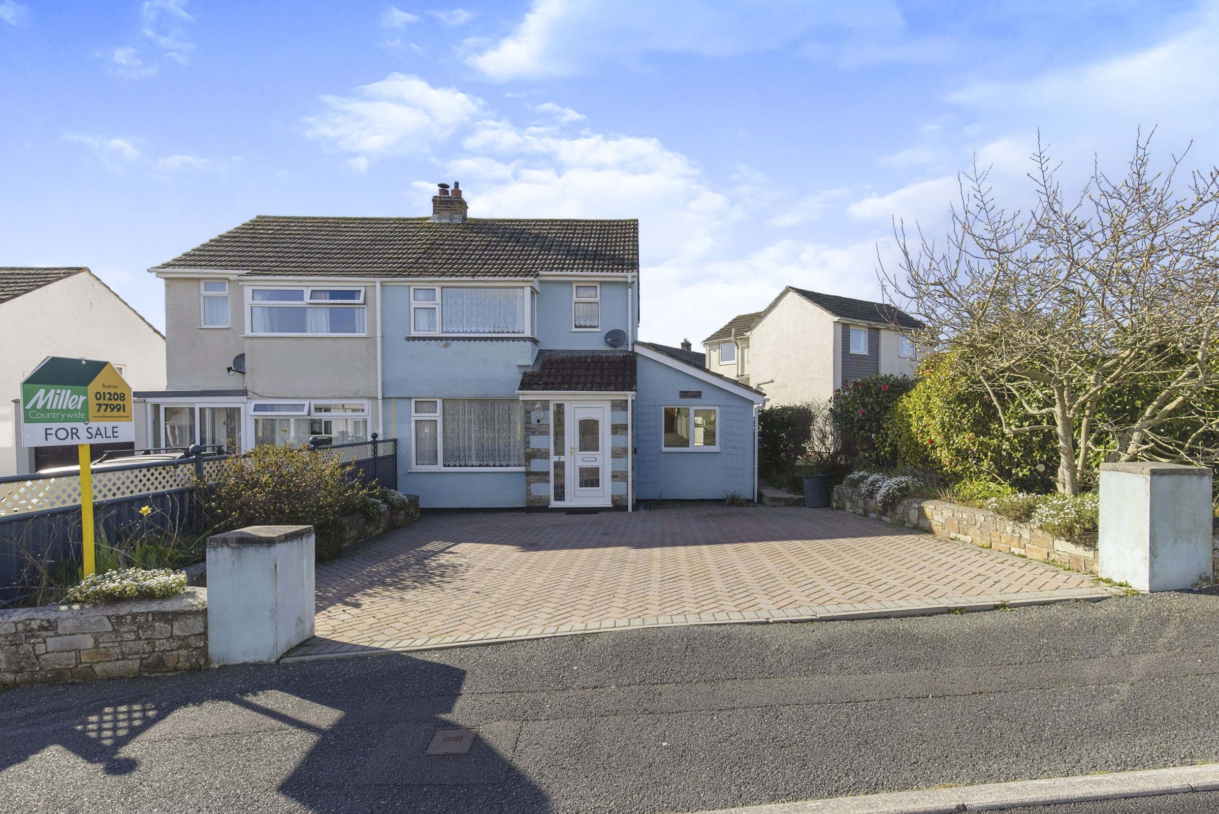 3 bed detached house for sale in Broomfield Drive, Bodmin, Cornwall