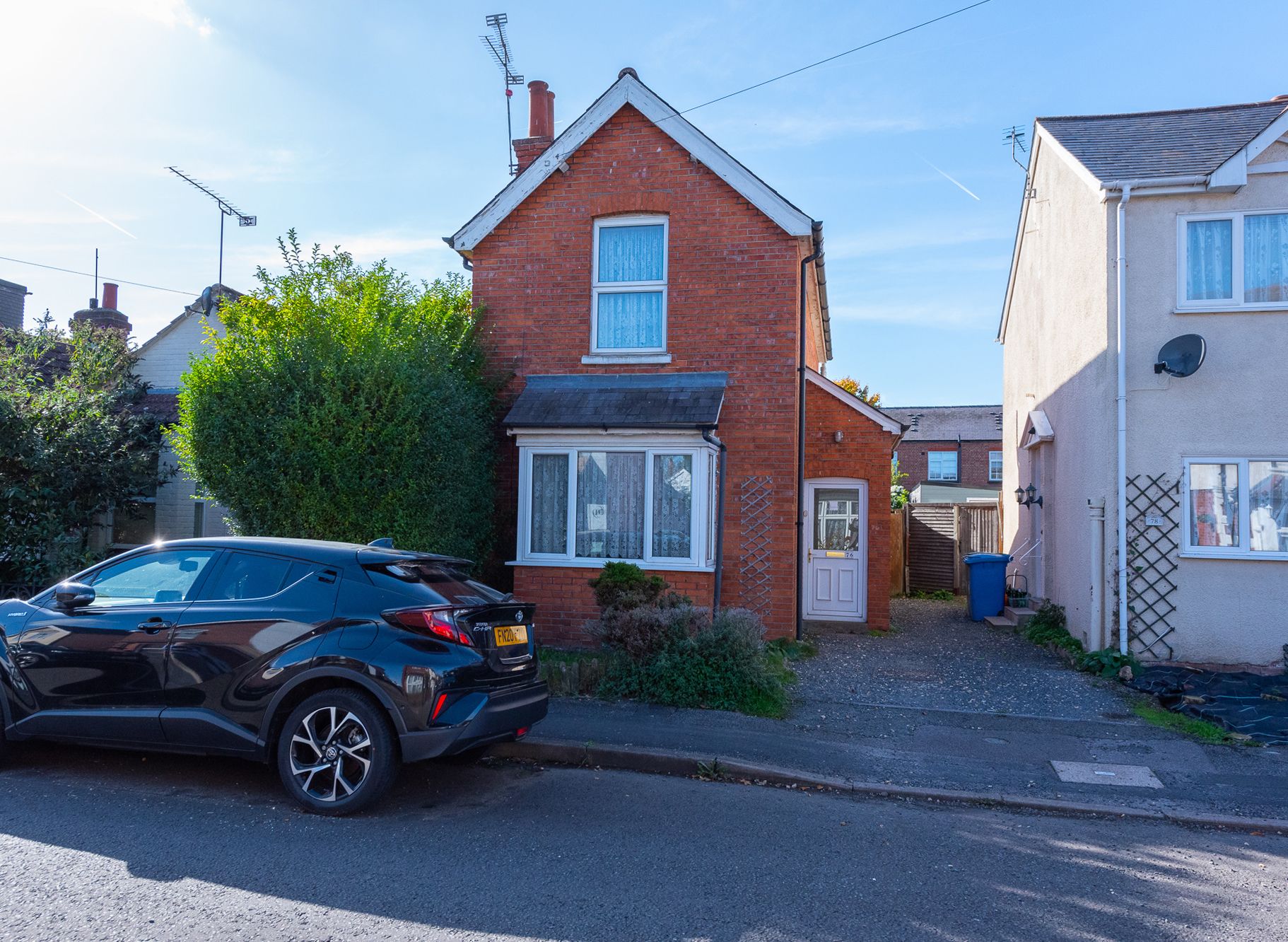 2 bed detached house for sale in Somerset Road, Farnborough GU14 Zoopla