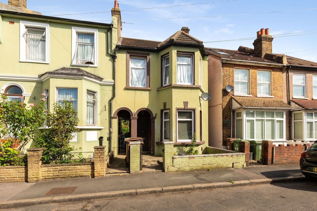 Wood Street, Mitcham CR4  