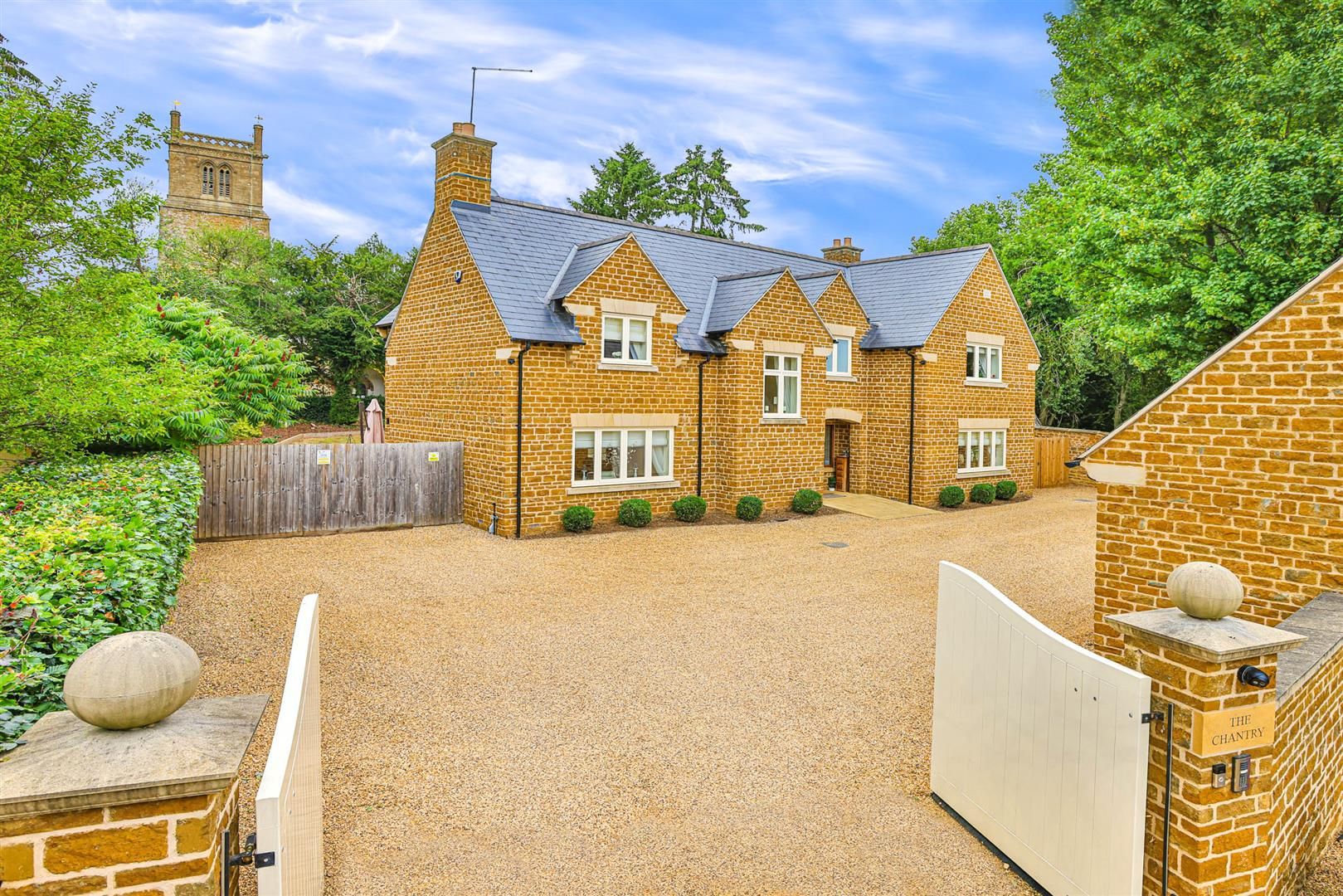 5 bed detached house for sale in High Street, Ecton, Northampton NN6