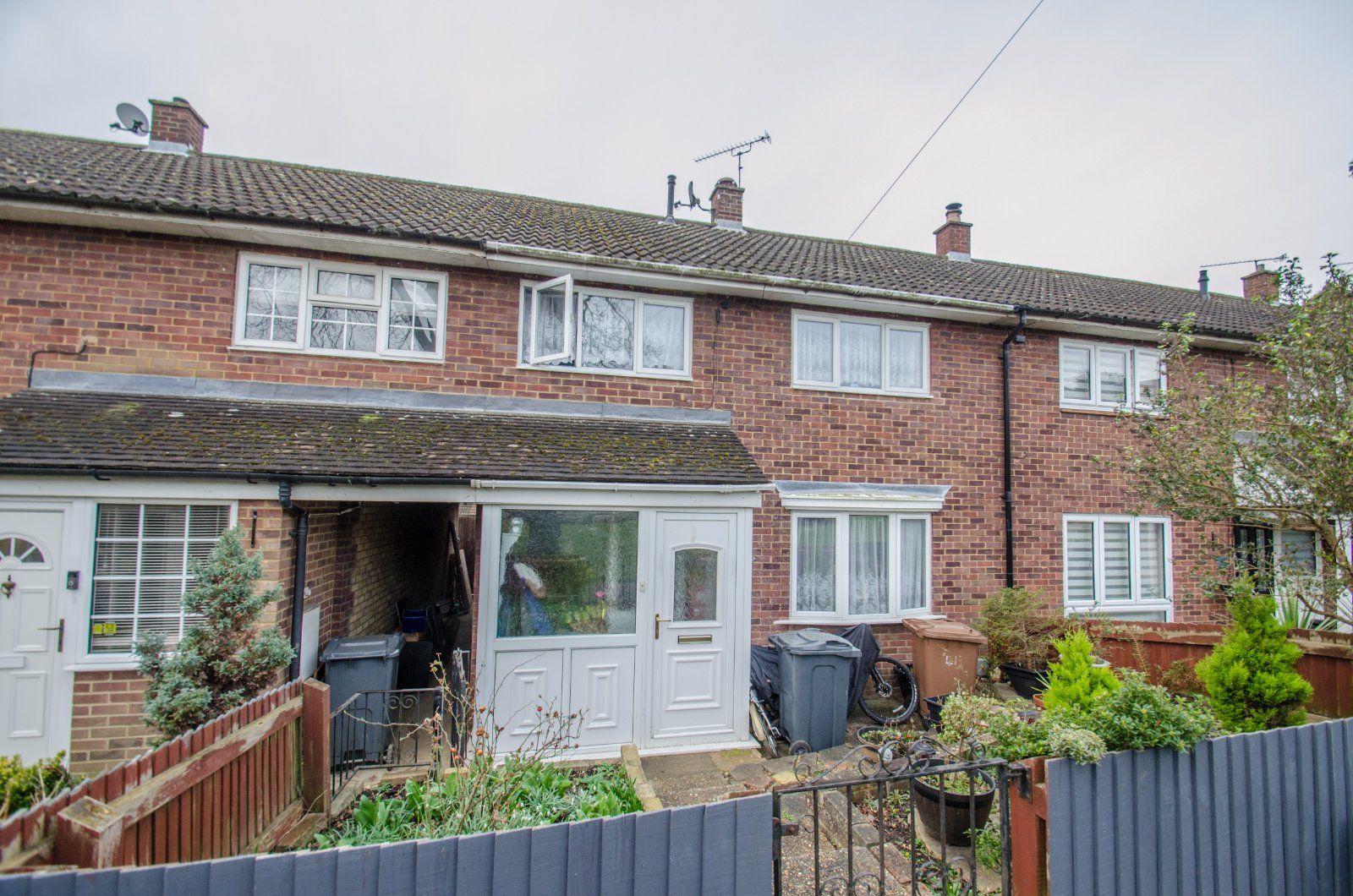 3 bed terraced house for sale in Furzedown, Stevenage, Hertfordshire