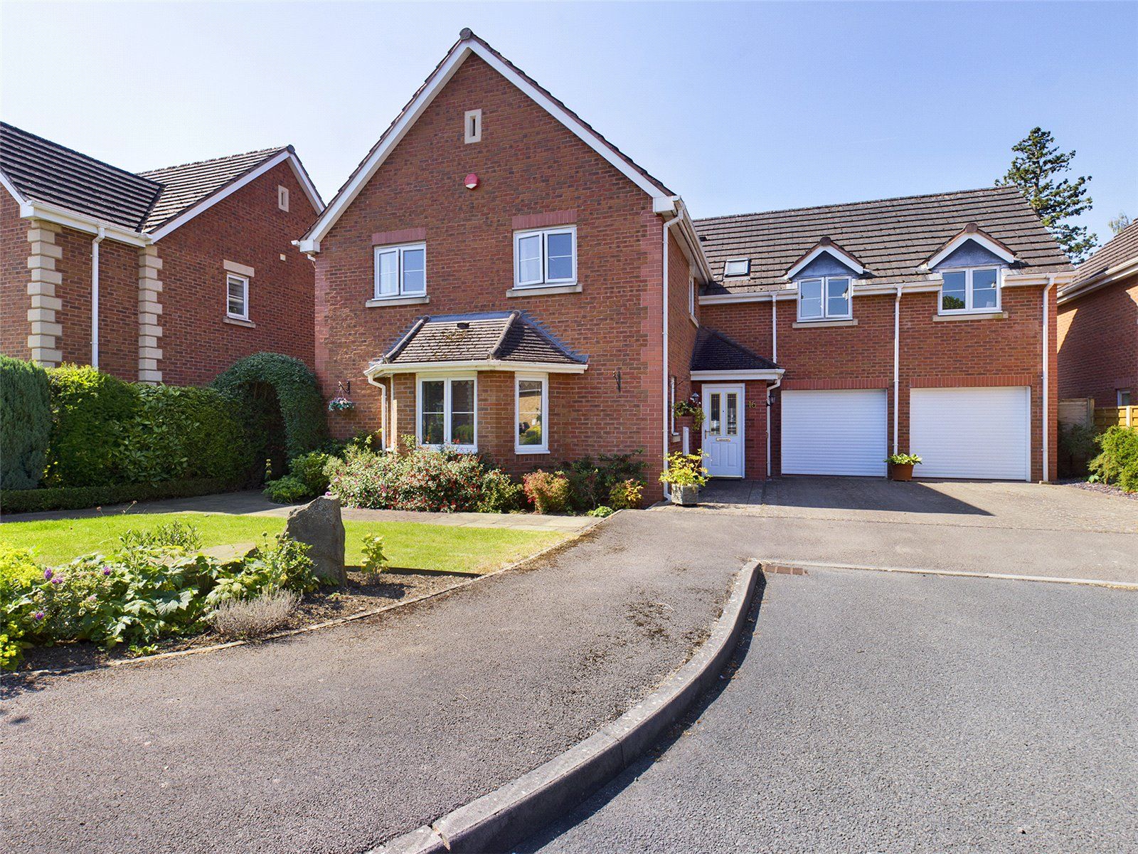 5 bed detached house for sale in Grovelands, Gloucester, Gloucestershire GL4 Zoopla