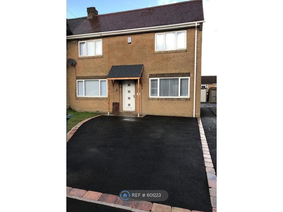 3 bed semidetached house to rent in Chase View, Crich, Matlock DE4