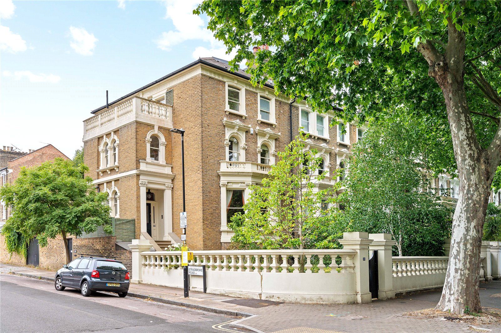 8 bed semidetached house for sale in Highbury New Park, Highbury
