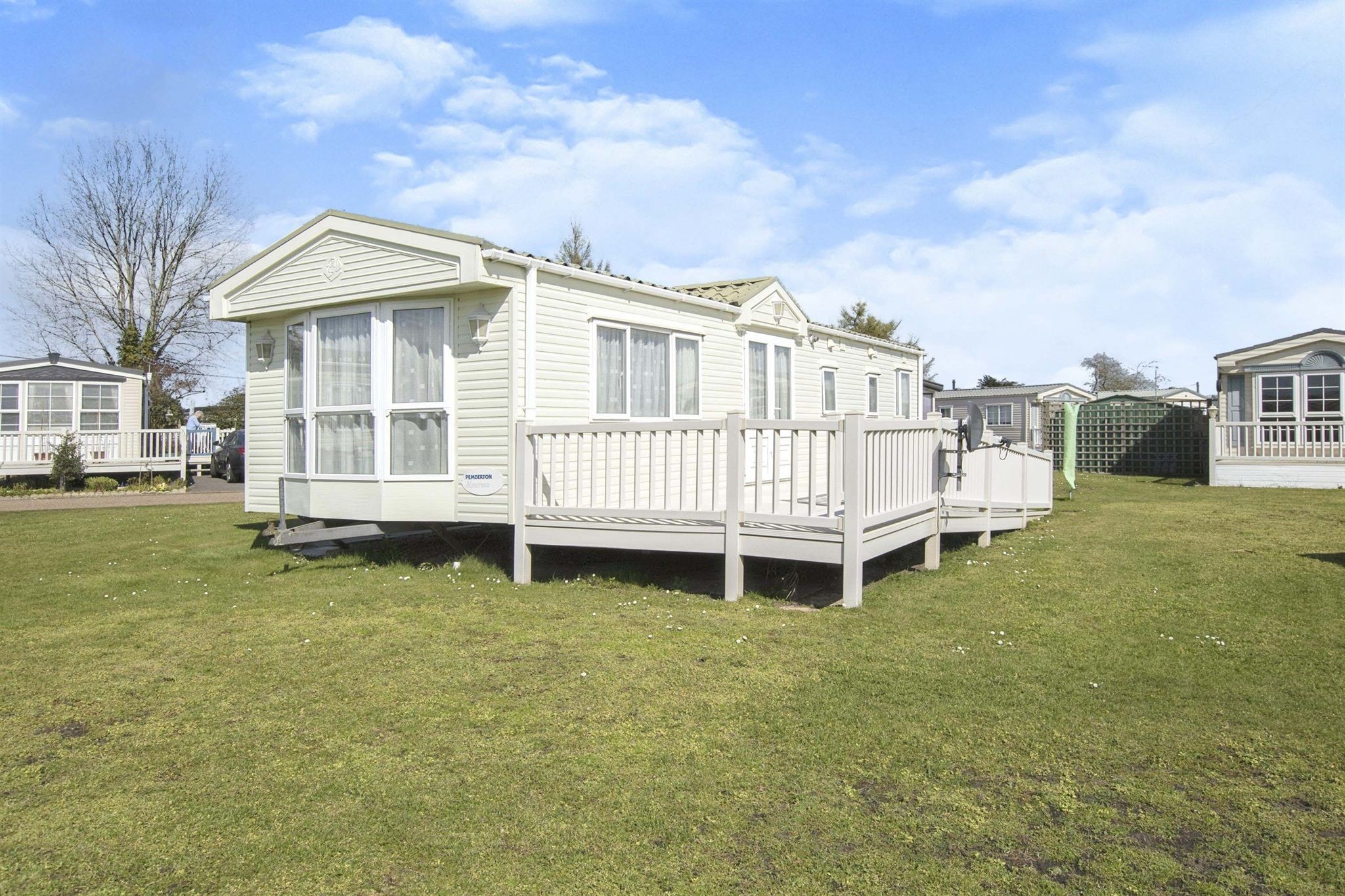 2 bed mobile/park home for sale in Kingfisher Park Homes, Burgh Castle