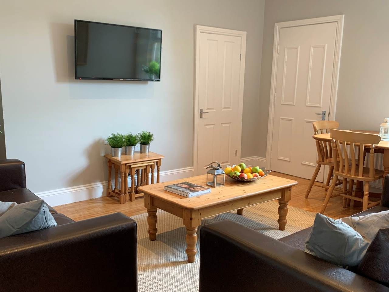 5 bed flat to rent in Helmsley Road, Sandyford, Newcastle Upon Tyne NE2