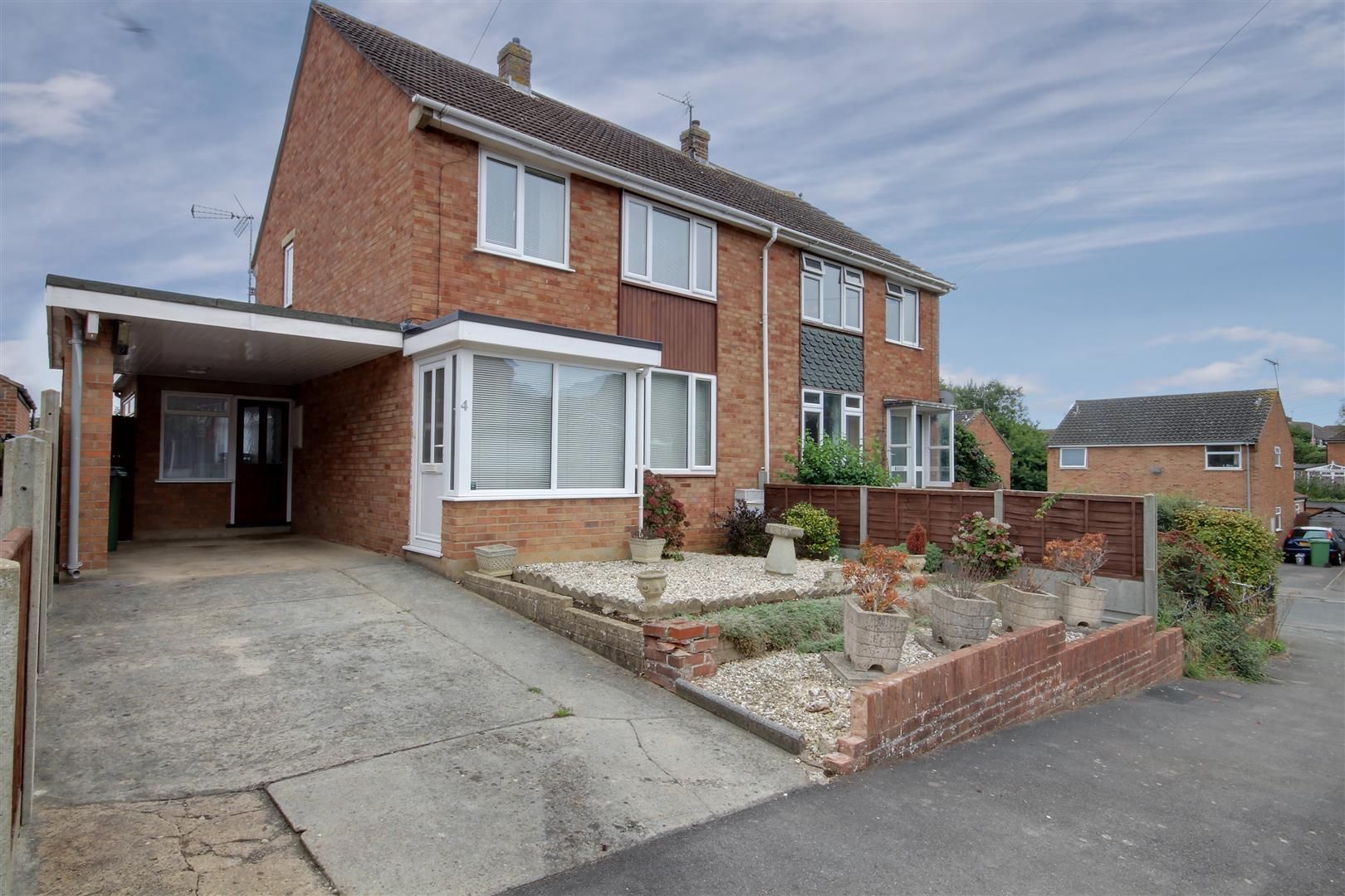 3 bed semidetached house for sale in Trotman Avenue, Tilsdown, Dursley GL11 Zoopla