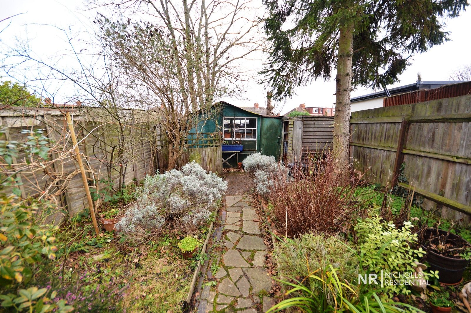 3 bed end terrace house for sale in Egham Crescent, Cheam, Sutton