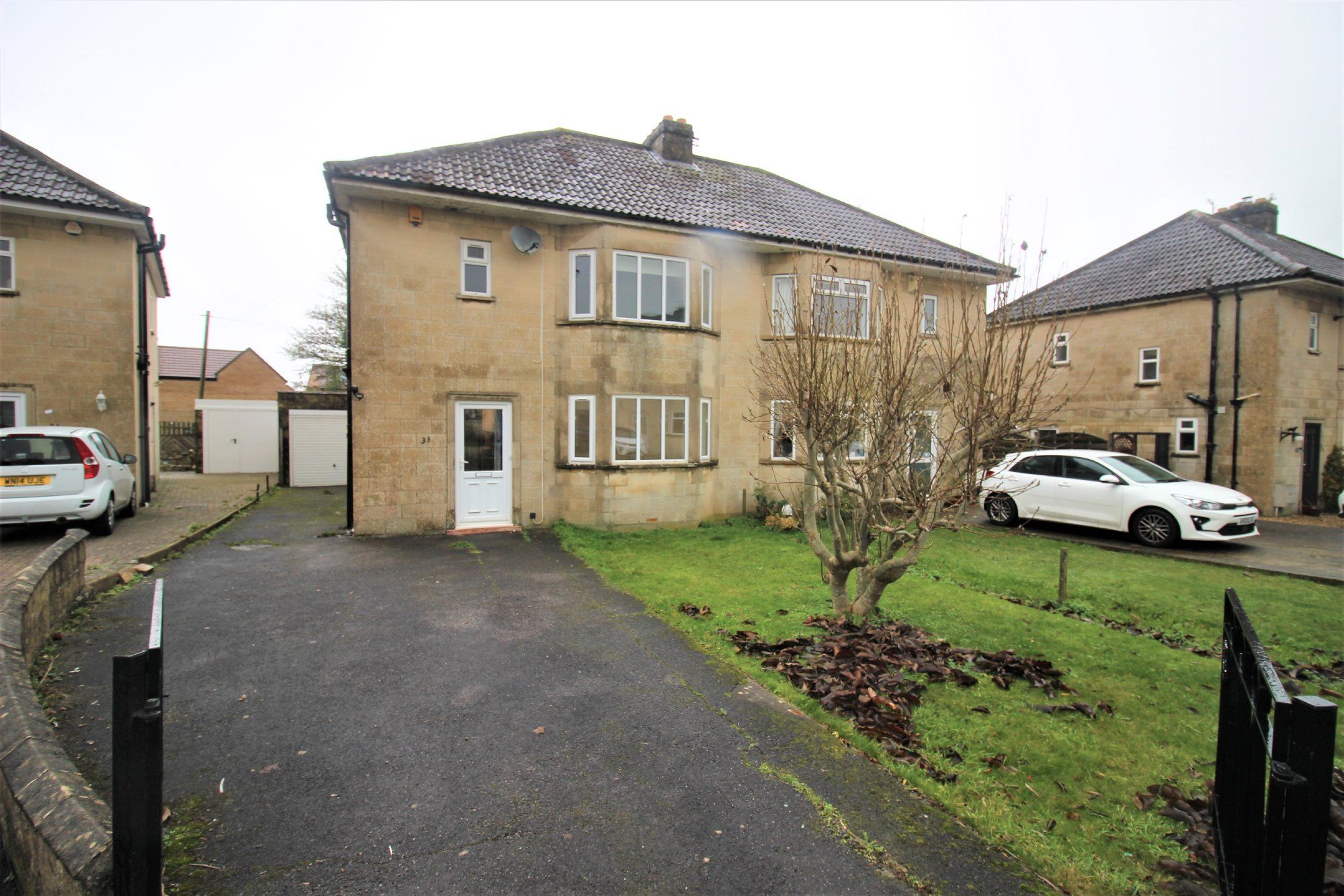 3 bed semidetached house to rent in Stonehouse Lane, Combe Down, Bath