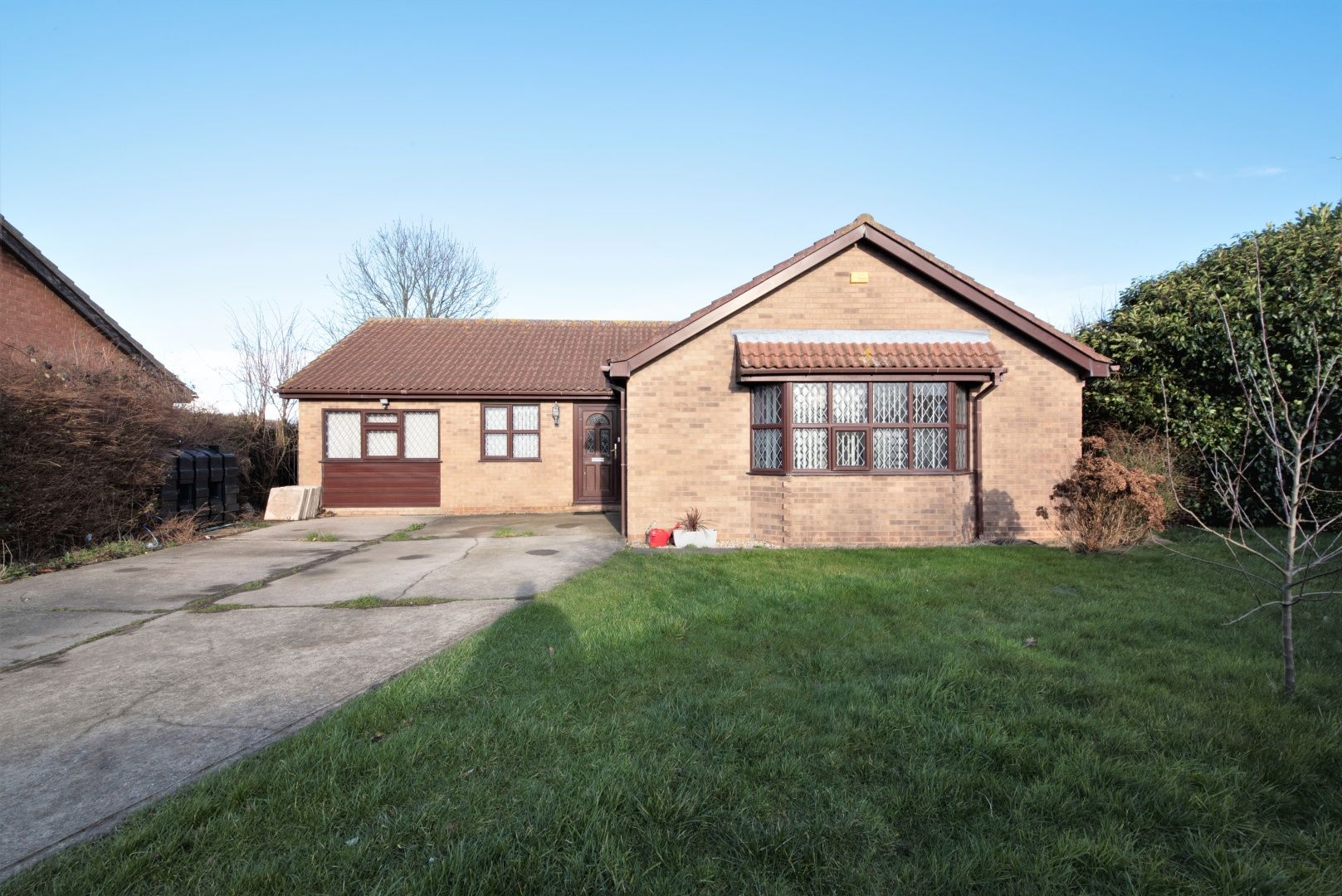 4 bed bungalow for sale in Thames Close, Hogsthorpe, Skegness