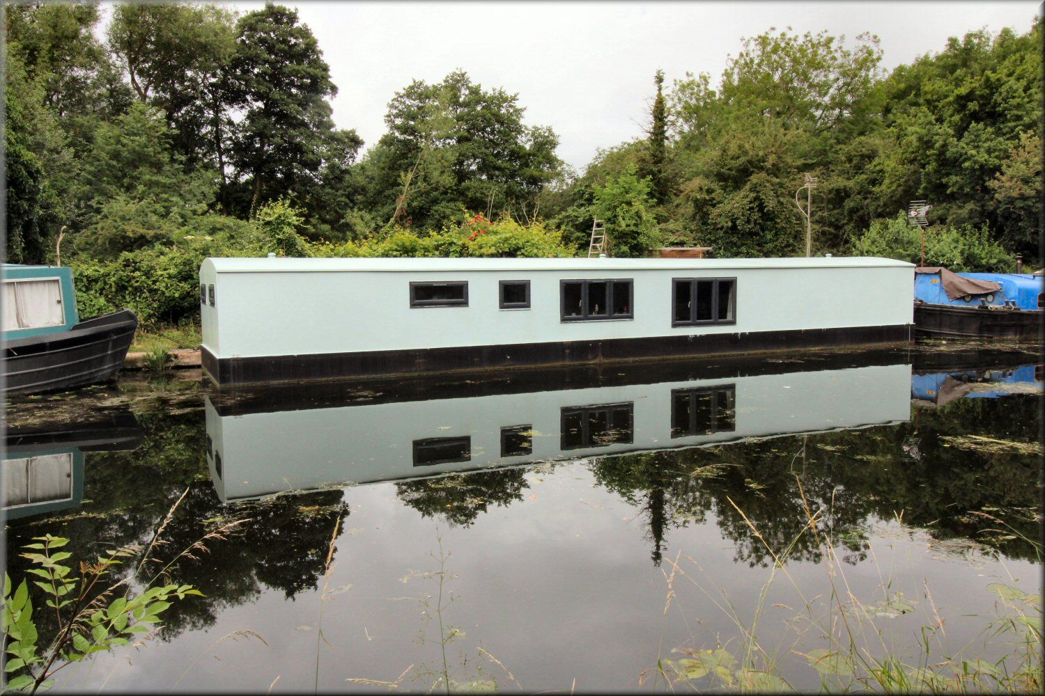 Prosper, Benbow Waye Moorings, Uxbridge, Middlesex UB8  