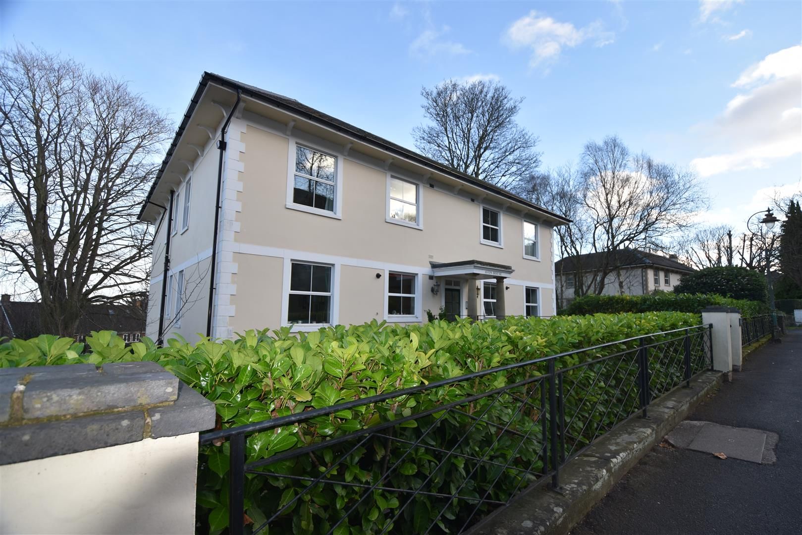 2 bed flat for sale in Graham Road, Malvern WR14 Zoopla