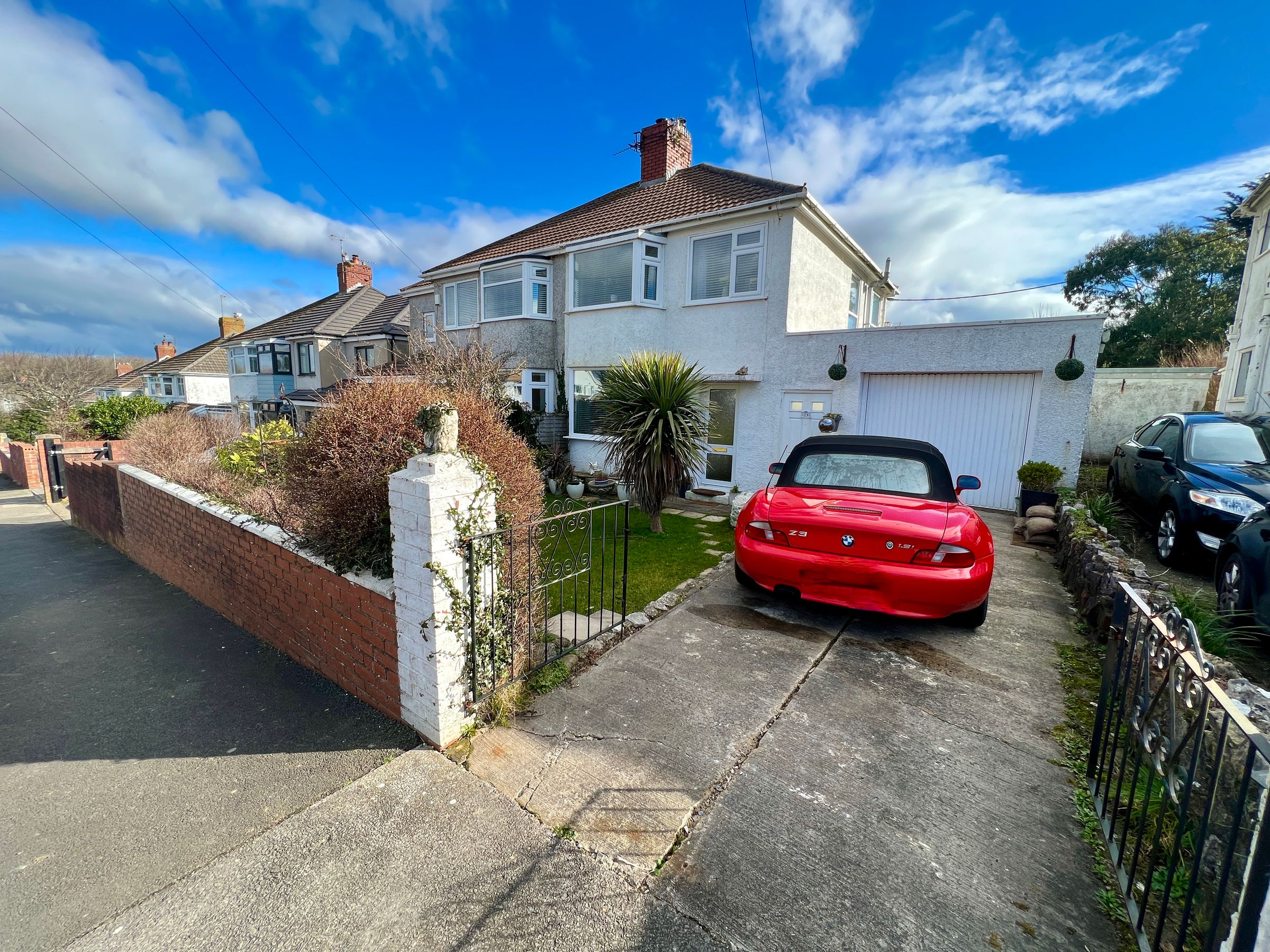 3 bed semidetached house for sale in Three Cliffs Drive, Southgate