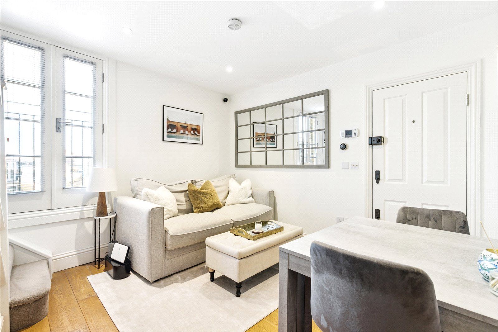 1 bed flat for sale in Parsons Green Lane, Parsons Green, London SW6