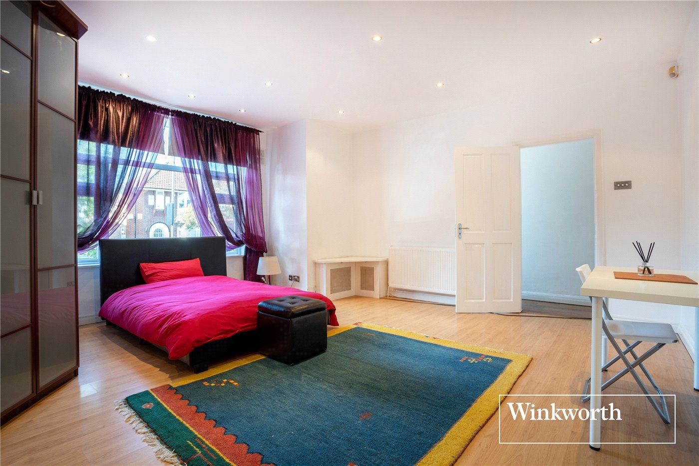 3 bed flat for sale in Abercorn Road, Mill Hill East, London NW7 Zoopla