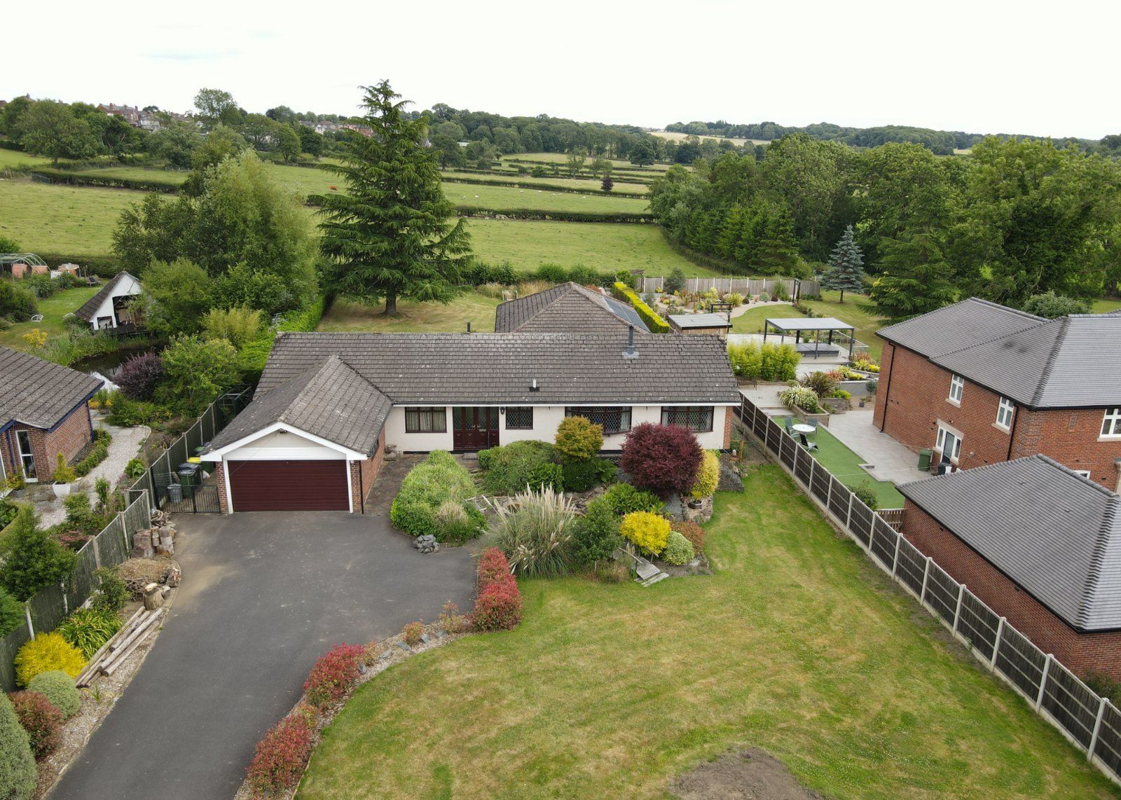 5 bed bungalow for sale in Golden Valley, Horsley Woodhouse, Ilkeston